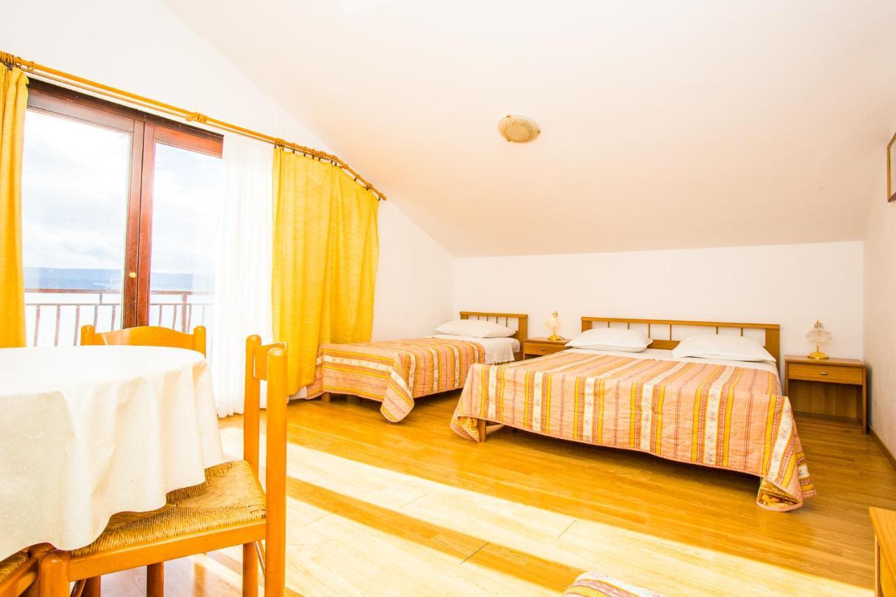 Apartmani Pava Omiš Esterno foto