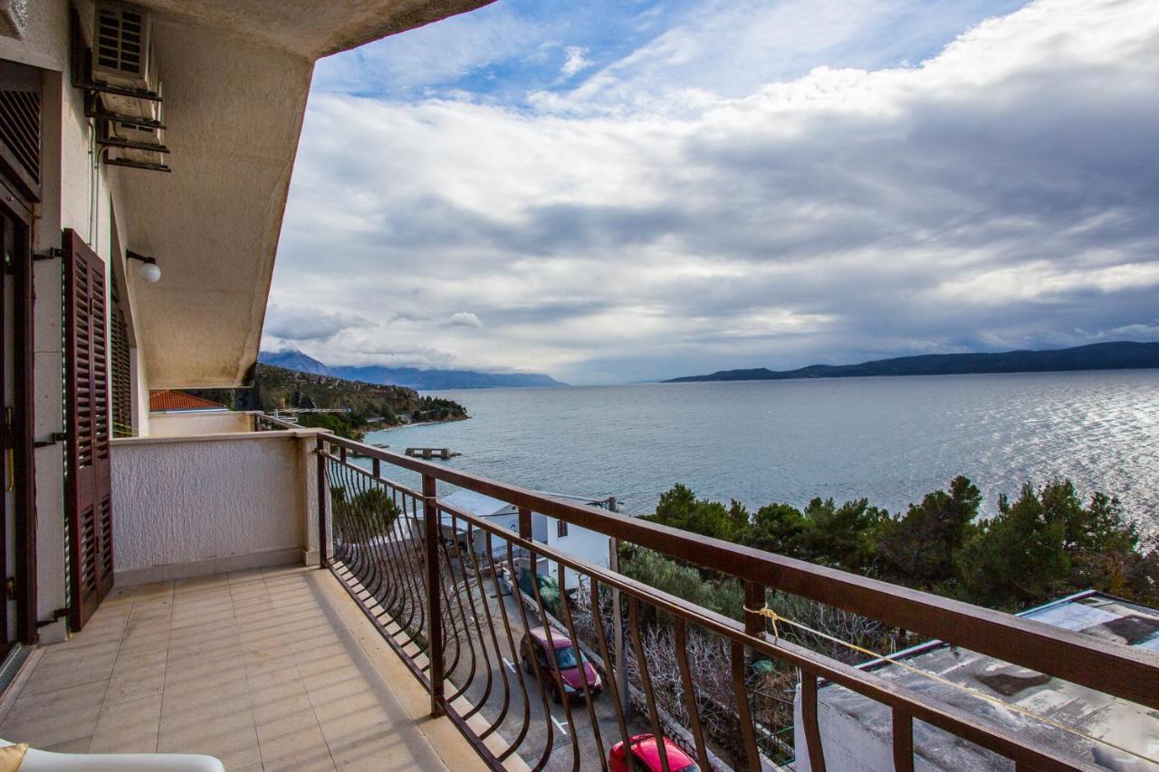 Apartmani Pava Omiš Esterno foto