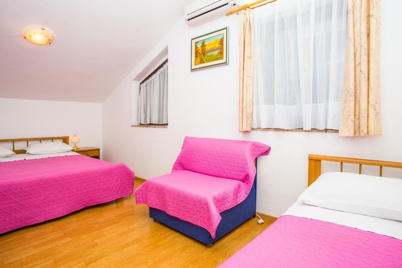 Apartmani Pava Omiš Esterno foto