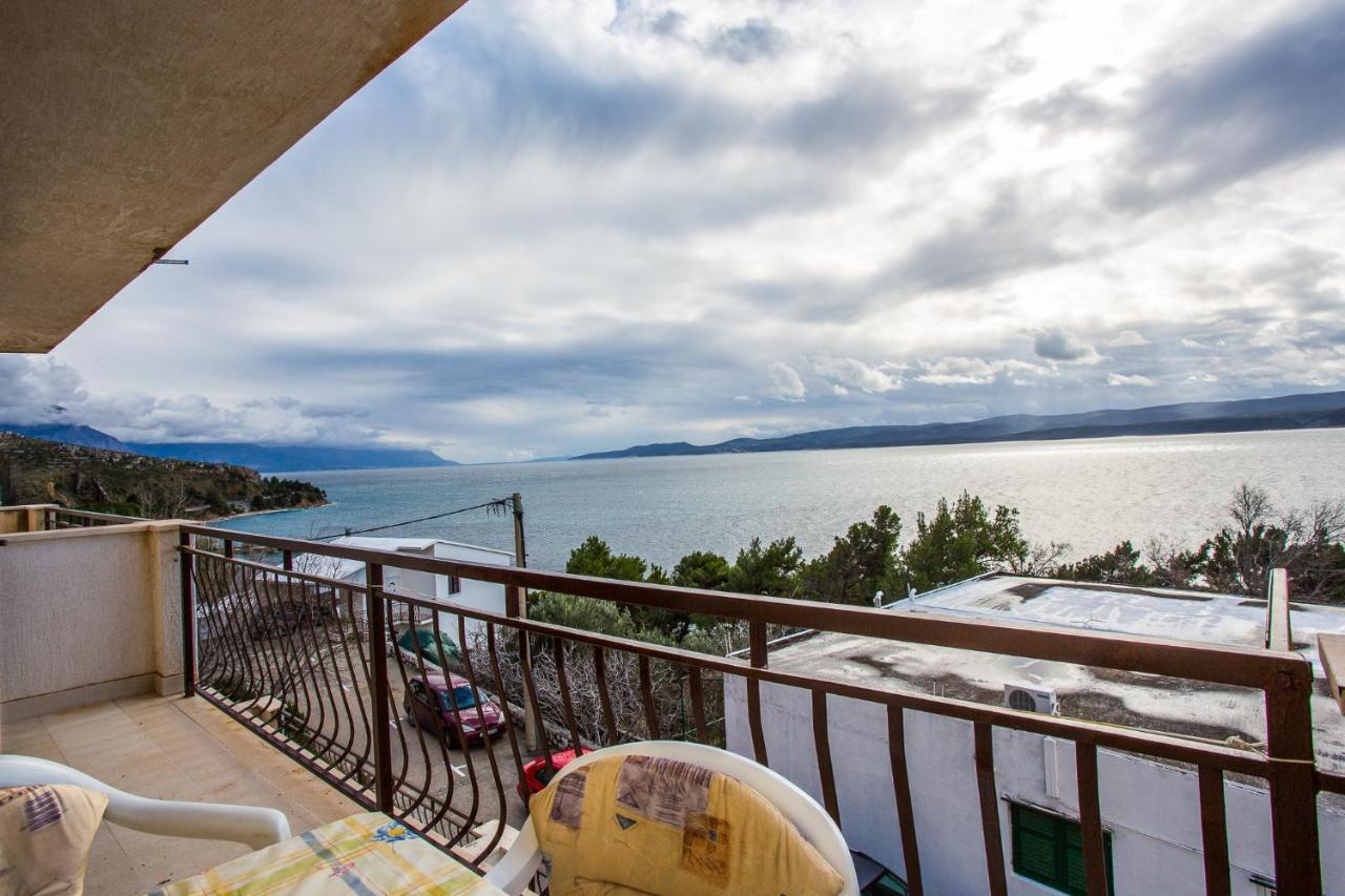 Apartmani Pava Omiš Esterno foto