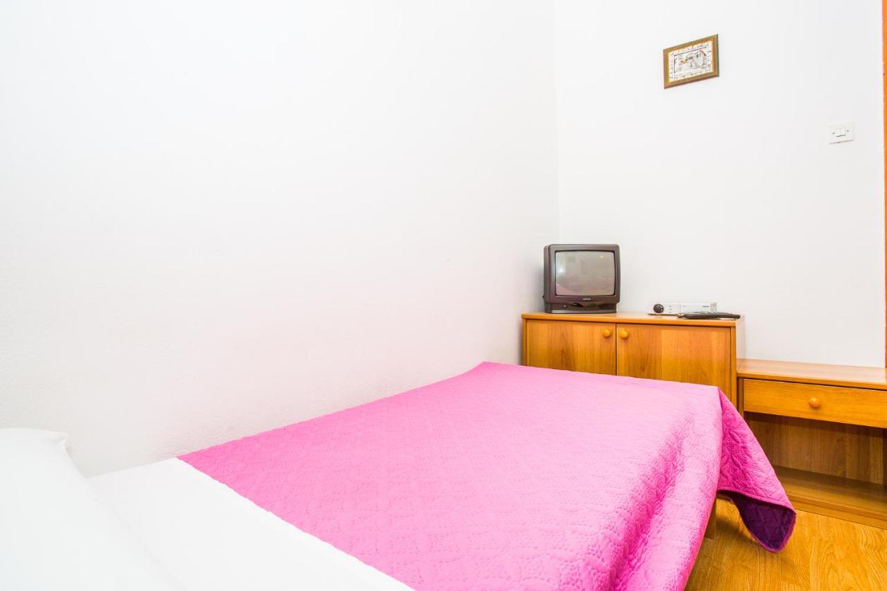 Apartmani Pava Omiš Esterno foto